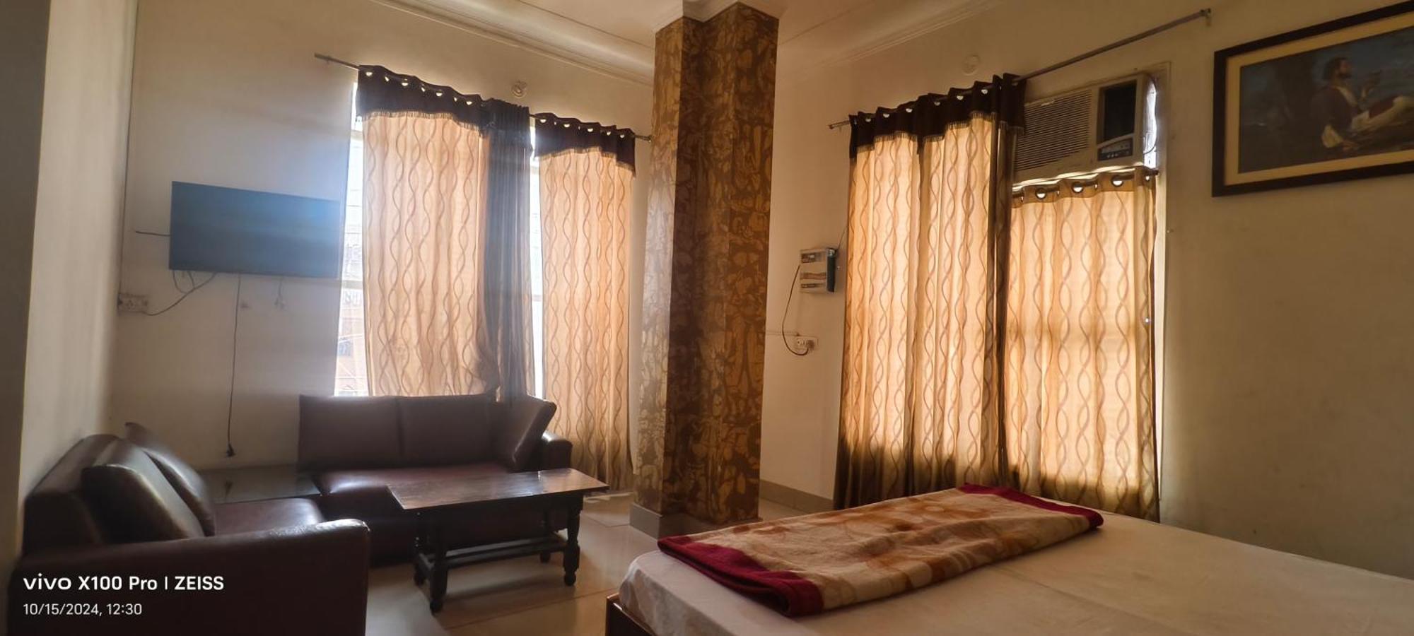 Surya Hotel Sirsa Room photo